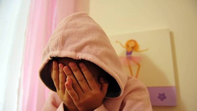 Szajka pedofilów przed sądem. Dawali dzieciom dyplomy "Sekrety są dobre"