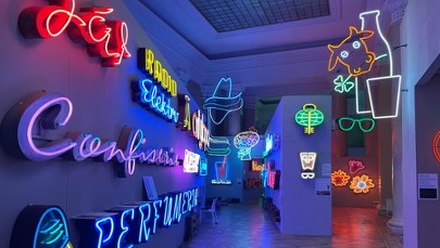 ​Szanghaj, Bajeczny, Jaś i Małgosia. Muzeum Neonów wraca na kulturalną mapę stolicy