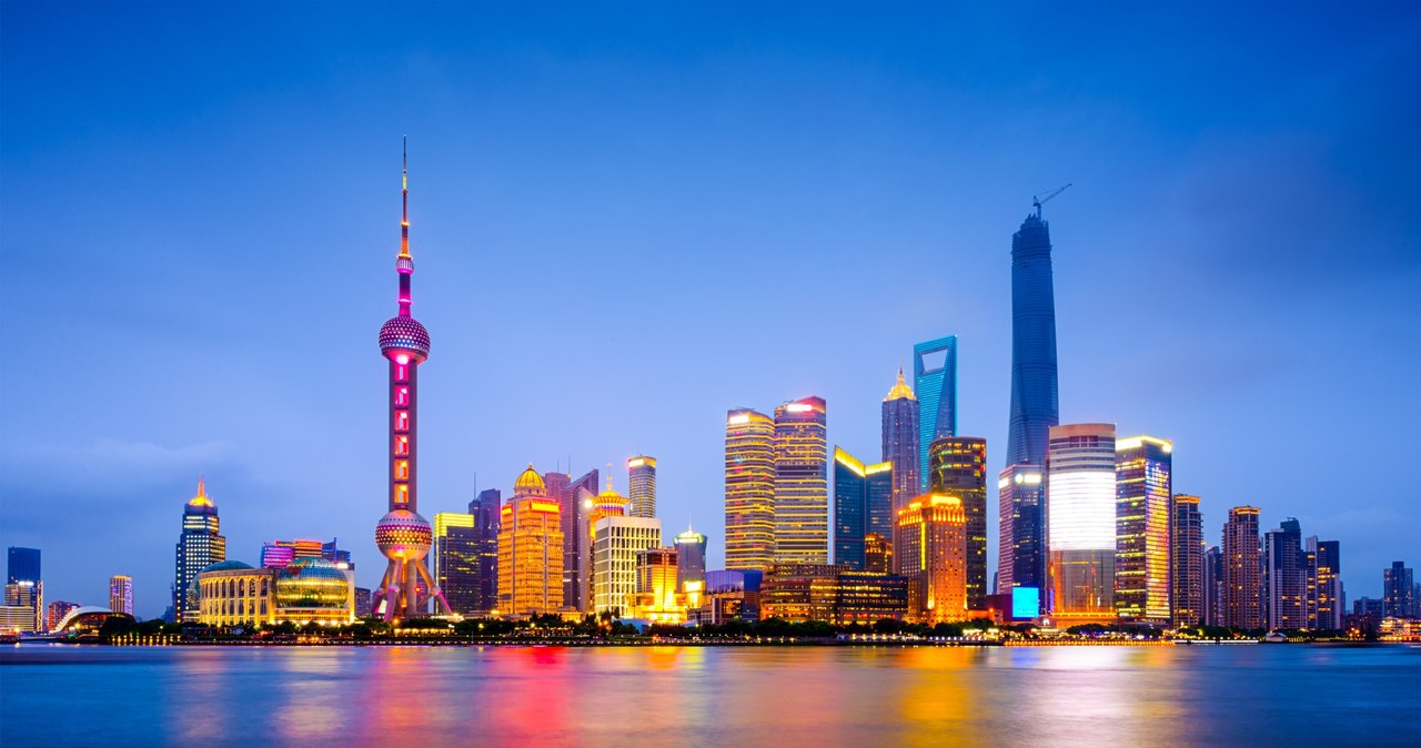 Szanghaj jest jednym z największych ośrodków gospodarczych w Chinach /123RF/PICSEL