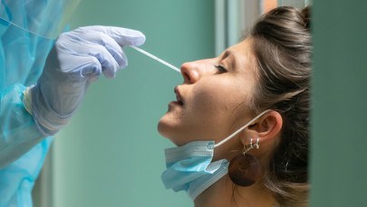 Szara strefa zakażeń. "Bardzo dużo ludzi jest poza systemem"