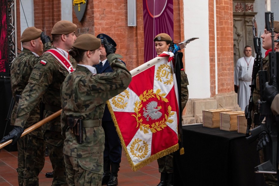 Szczątki ofiar zbrodni katyńskiej /Krzysztof Ćwik /PAP