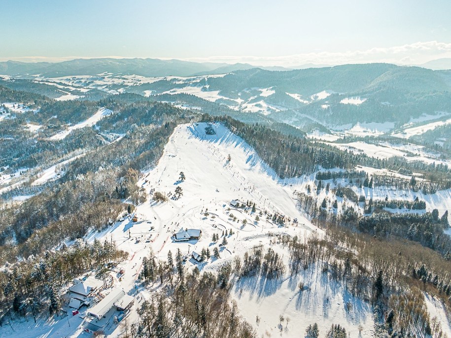 Szczawnica idealna na ferie zimowe 2026. Kilometry tras narciarskich, górki na sanki i kuligi /Foto Urzędu Miasta w Szczawnicy /