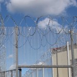 Szczecin: Policjanci zatrzymali 40-letniego więźnia, który wczoraj uciekł z kantyny