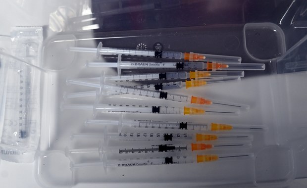 Szczepienia przeciw grypie od dziś bezpłatne dla dorosłych [LISTA]