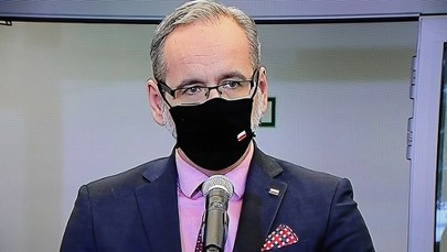 Szczepienie ozdrowieńców tylko jedną dawką? Niedzielski wyjaśnia