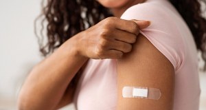 Szczepionka na Covid-19. Ważny raport zablokowany: Polityczne naciski?