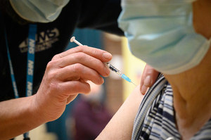 Szczepionka Pfizer/BioNTech trafi do Polski już 26 grudnia