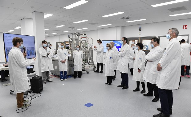 ​Szczepionka Pfizer dla nastolatków? Decyzja jeszcze w czerwcu