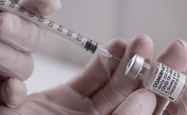 Szczepionka Pfizera już dla 12-latków: Amerykanie obniżają granicę wieku
