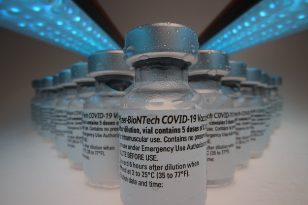 Szczepionka przeciw Covid-19 stała się jednym z najlepiej sprzedających się jego produktów w historii Pfizera. /Shutterstock
