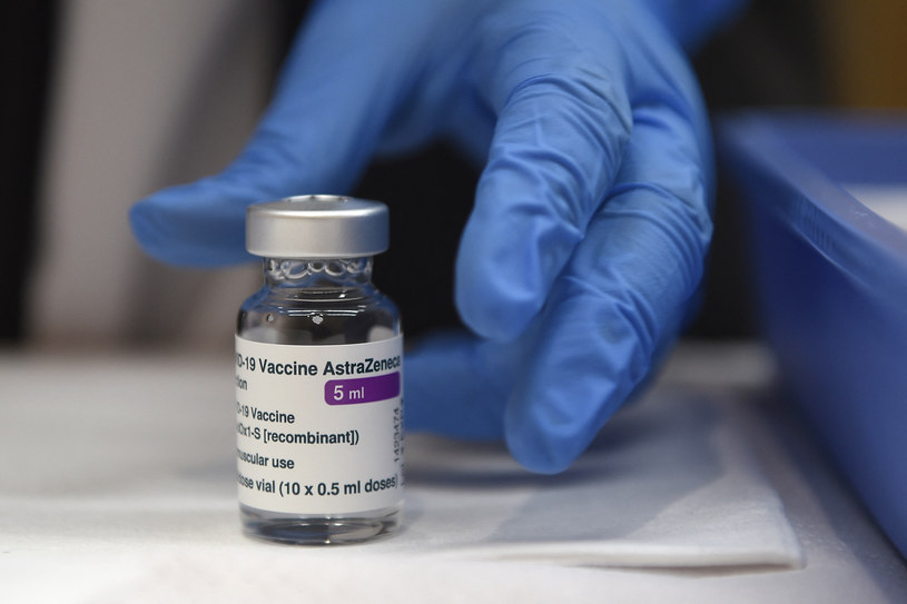 Szczepionka przeciw COVID-19, zdjęcie ilustracyjne /AFP