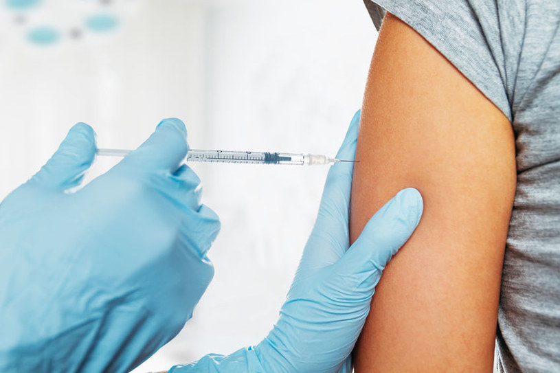 Szczepionka przeciwko grypie /&copy;123RF/PICSEL