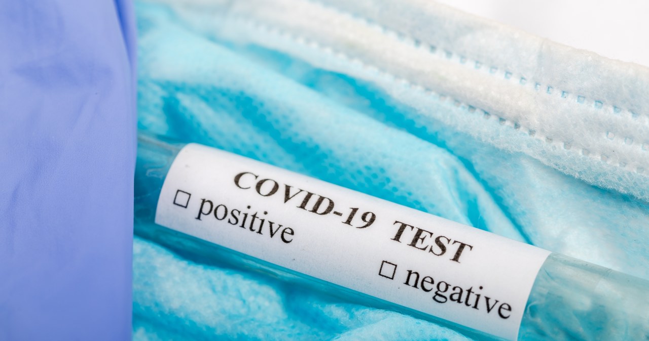 Szczepionki przeciw COVID-19 mogą nieznacznie zwiększać ryzyko pewnych chorób /123RF/PICSEL