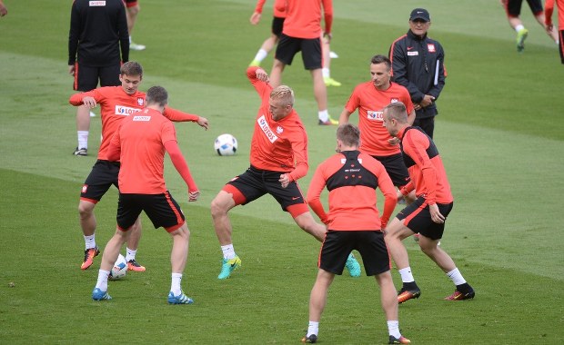 Szczęsny nie brał udziału w wieczornym treningu kadry. "Jest poprawa, ale trudno coś wyrokować"