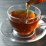 Szczypta do porannej herbatki i metabolizm wreszcie ruszy. Przed latem brzuch będzie płaski