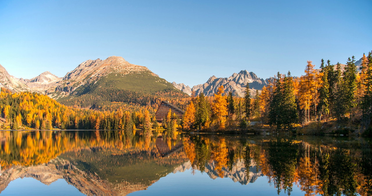 Szczyrbskie Pleso w jesiennych barwach /123/RF PICSEL