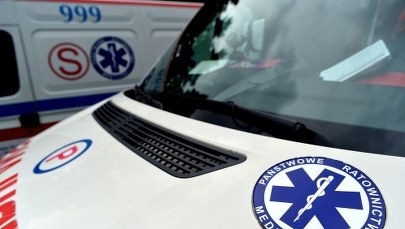 Szczyrk: Pijani zjeżdżali na „jabłuszkach” po trasie orczyka. Uderzyli w drzewo