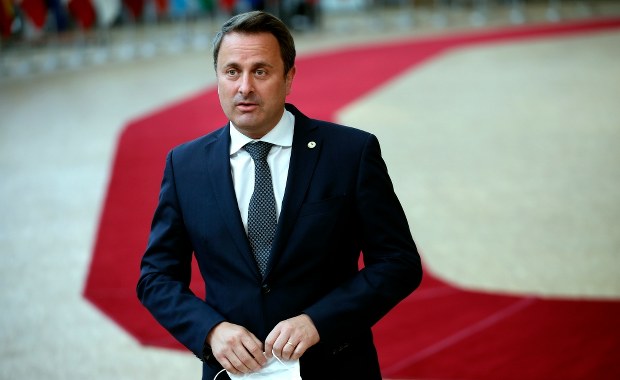 Szczyt UE. Premier Luksemburga o polskich roszczeniach: Nie będzie zgody na "cięcia w praworządności"