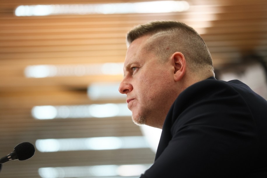 Szef Agencji Wywiadu w latach 2022-2023 Bartosz Jarmuszkiewicz stawił się jako świadek na posiedzenie sejmowej komisji śledczej /Leszek Szymański /PAP