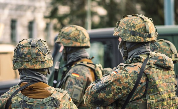Szef Bundeswehry o zestrzeliwaniu dronów: Zbyt ryzykowne