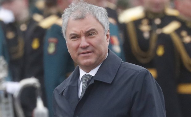 Szef Dumy Państwowej chce podnieść podatki dla Rosjan, którzy opuścili kraj