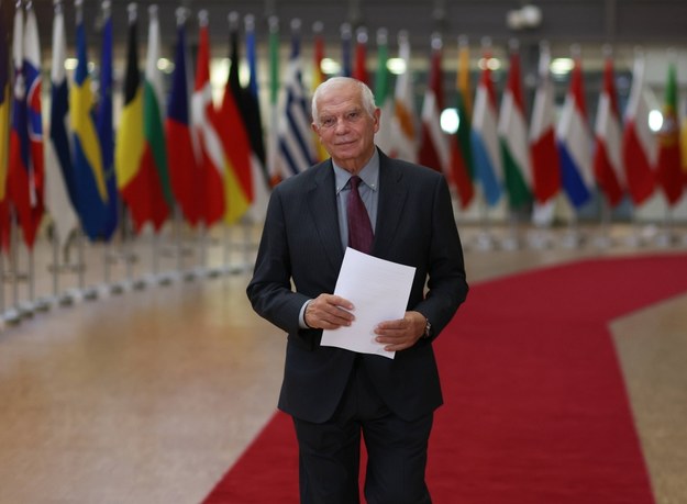 Szef dyplomacji Unii Europejskiej Josep Borrell /OLIVIER HOSLET / EPA  /PAP