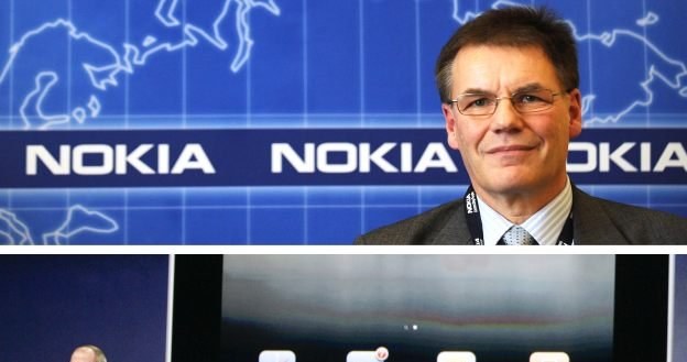 Szef firmy Nokia kontra szef firmy Apple - w tej walce raczej nie będzie zwycięzców /AFP