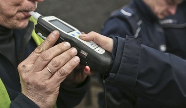 Szef każe pracownikowi dmuchać w alkomat. Sejm zmienił dziurawe przepisy