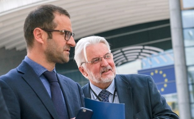 Szef komisji PE: Raport nt. praworządności i demokracji w Polsce trzeba uzupełnić