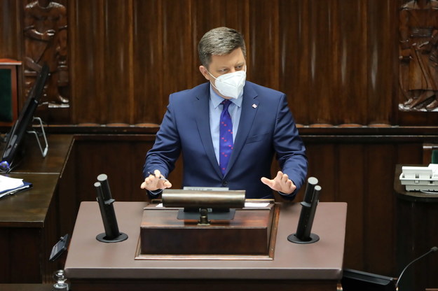 Szef KPRM Michał Dworczyk na sali obrad Sejmu /Wojciech Olkuśnik /PAP/EPA