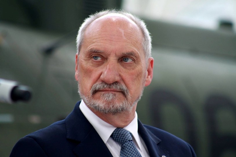Szef MON Antoni Macierewicz /Małgorzata Genca /East News