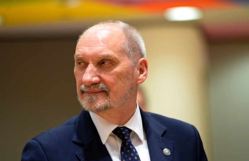 Szef MON Antoni Macierewicz /THIERRY CHARLIER /East News