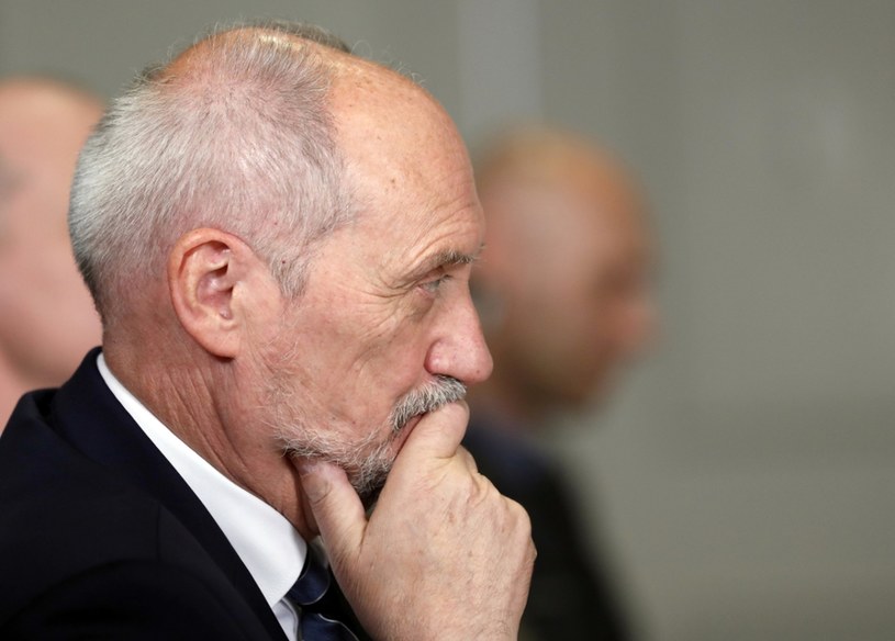 Szef MON Antoni Macierewicz /AP Photo/Alex Brandon /East News