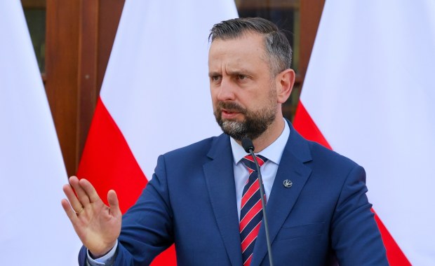 Szef MON grzmi po decyzji Nawrockiego: Jak liberum veto