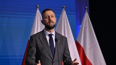 Szef MON: Inwestycje w zbrojenia nie mogą podlegać niekończącym się konsultacjom