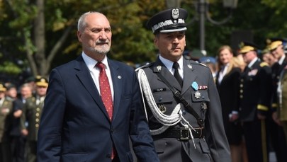 Szef MON o decyzji prezydenta: Jakikolwiek komentarz wikłałby nas w publiczną polemikę