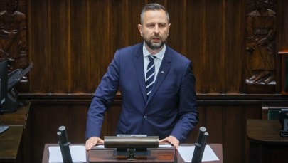 Szef MON po ataku rosyjskich dronów: Będziemy odpowiadać na akty agresji