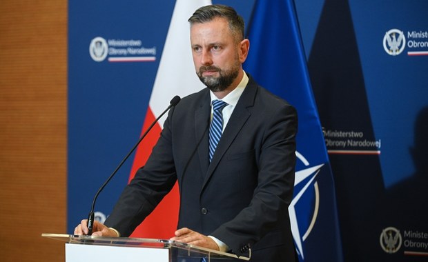 Szef MON reaguje po odwecie Iranu na USA. Wiadomo, co z polskimi żołnierzami 