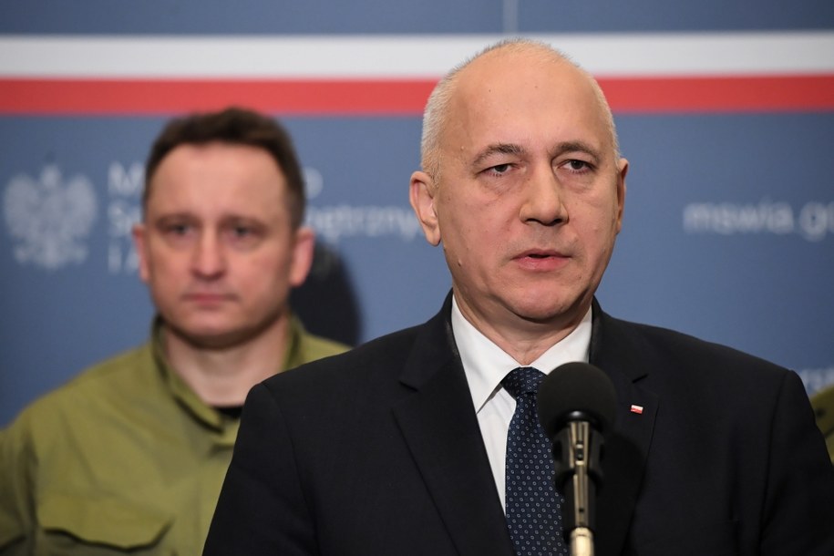 Szef MSWiA Joachim Brudziński /Radek Pietruszka /PAP