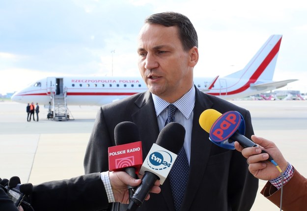 Szef MSZ Radosław Sikorski /Leszek Szymańki /PAP