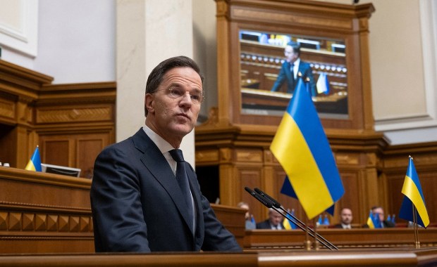 Szef NATO w Kijowie: By zakończyć wojnę, konieczne będą trudne decyzje