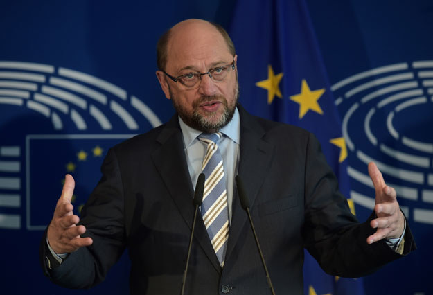 Szef PE Martin Schulz nalega na jak najszybsze złożenie wniosku /AFP