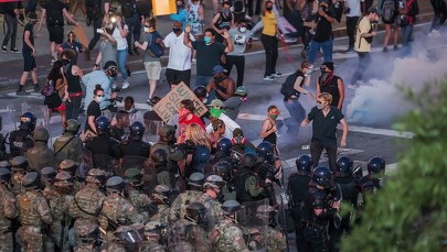 Szef Pentagonu odcina się od Trumpa. "Użycie żołnierzy ostatecznością"