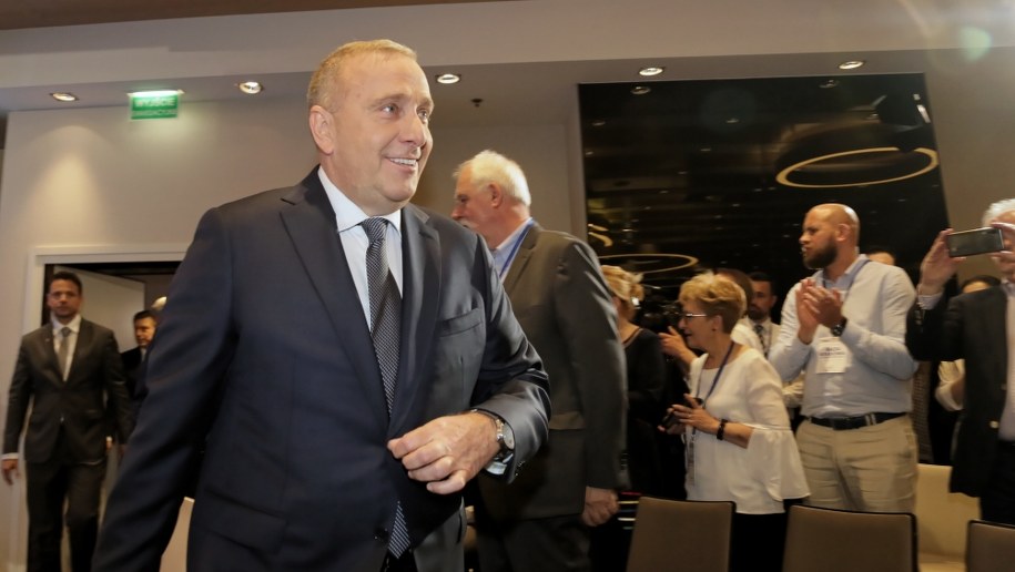 Szef Platformy Obywatelskiej Grzegorz Schetyna podczas wspólnego posiedzenia rad krajowych PO i Nowoczesnej w Warszawie /Wojciech Olkusnik  /PAP