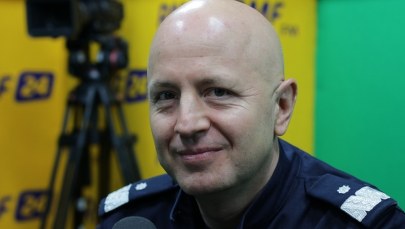 Szef policji: Nie stoimy w krzakach. Liczba wystawionych mandatów jest dla mnie nieistotna