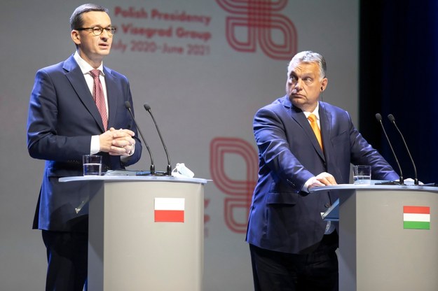 Szef polskiego rządu Mateusz Morawiecki i premier Węgier Viktor Orban podczas konferencji prasowej po szczycie Grupy Wyszehradzkiej w Lublinie /Jacek Szydłowski /PAP