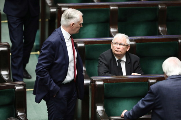 Szef Porozumienia Jarosław Gowin i prezes PiS Jarosław Kaczyński w Sejmie /	Wojciech Olkuśnik /PAP