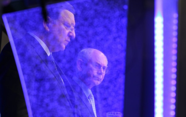 Szef Rady Europejskiej Herman Van Rompuy i szef KE Jose Manuel Barroso /OLIVIER HOSLET /PAP/EPA