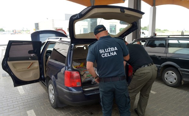 Szef służby celnej wprowadza trzeci stopień zagrożenie kryzysowego. Powód? Protest celników  