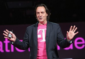 Szef T-Mobile USA: "Wielcy operatorzy was gwałcą"